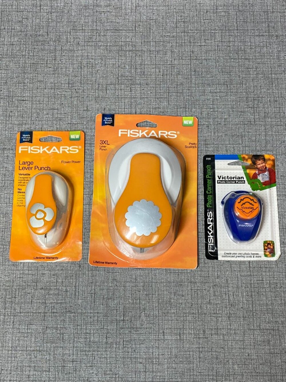 New Fiskars Scrapbooking L & XXXL Paper Punch Scallop 3pc Lot